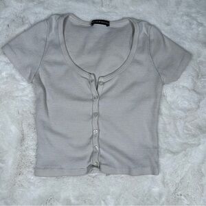 Brandy Melville Cropped Stripped Button Down Top
